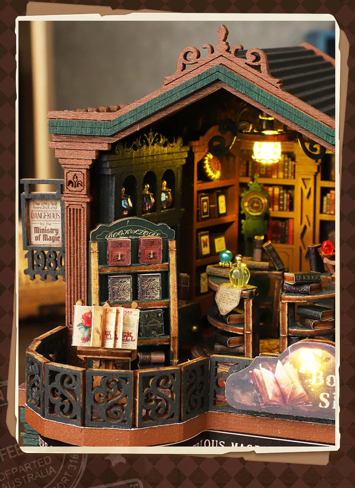 WonderWood™ World of Warcraft with LED Miniature House Kit